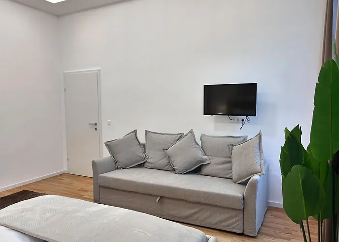 Close To Schoenbrunn I Bright Flat, Fast Wifi Apartmán Vídeň